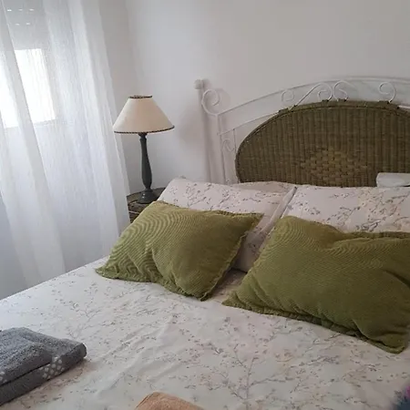 Beautiful 3 Bedroom *